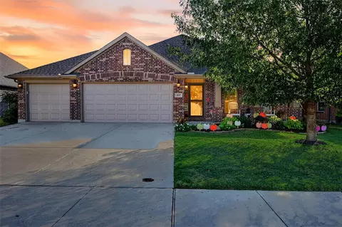 4422 Oak Bluff Dr, Melissa, TX 75454