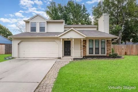 3511 Glenview Dr, Corinth, TX 76210