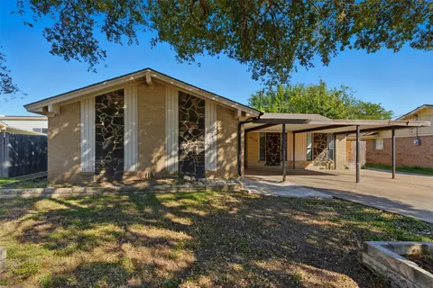 2828 Shasta Trl, Fort Worth, TX 76133