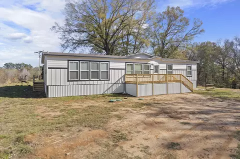 13521 Fm 130, Hughes Springs, TX 75656