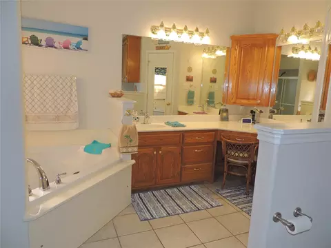 Bath - 6509 Todd Run, Abilene, TX 79606 photo 1 of 3