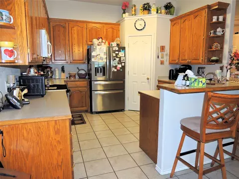 Kitchen - 6509 Todd Run, Abilene, TX 79606 photo 2 of 2