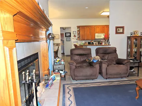 Living - 6509 Todd Run, Abilene, TX 79606 photo 4 of 4