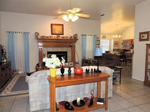 Living - 6509 Todd Run, Abilene, TX 79606 photo 1 of 4
