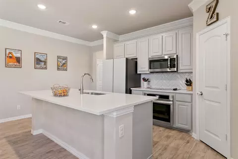 129 Cooper Ct, Springtown, TX 76082 photo 9