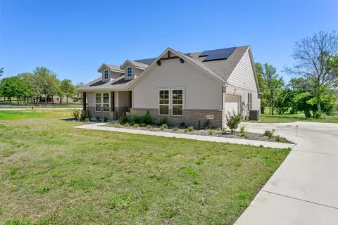 129 Cooper Ct, Springtown, TX 76082 photo 3