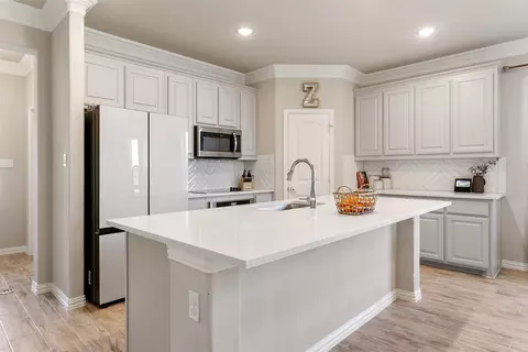 129 Cooper Ct, Springtown, TX 76082 photo 8