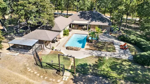 450 Rustic Oaks Rd, Seagoville, TX 75159