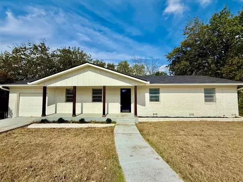 415 W Grogan St, Hamilton, TX 76531