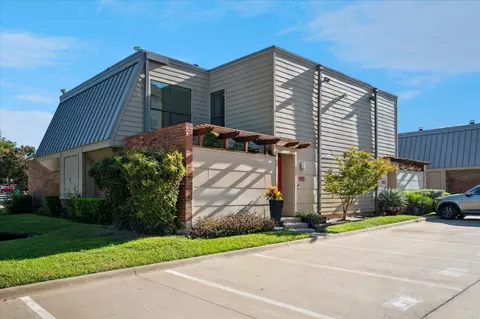 3919 Buena Vista St #B, Dallas, TX 75204