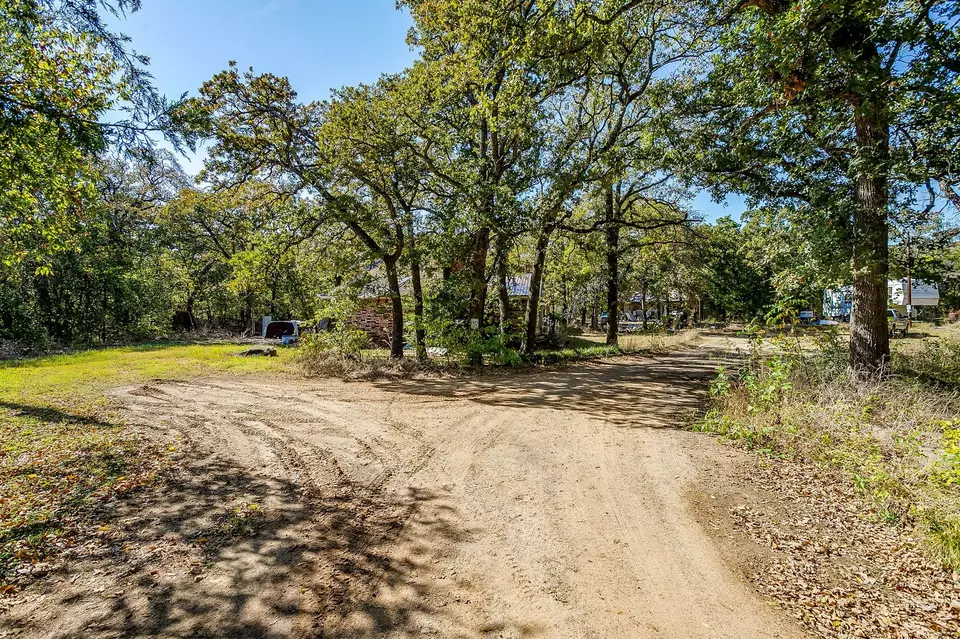 Exterior - 732 S County Road 810, Alvarado, TX 76009 photo 2 of 16