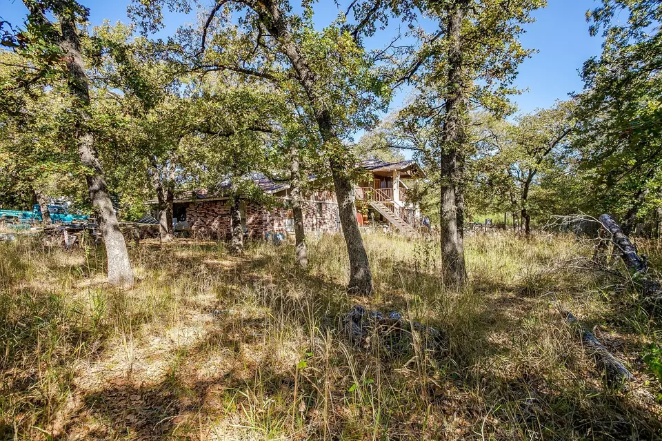 Exterior - 732 S County Road 810, Alvarado, TX 76009 photo 10 of 16