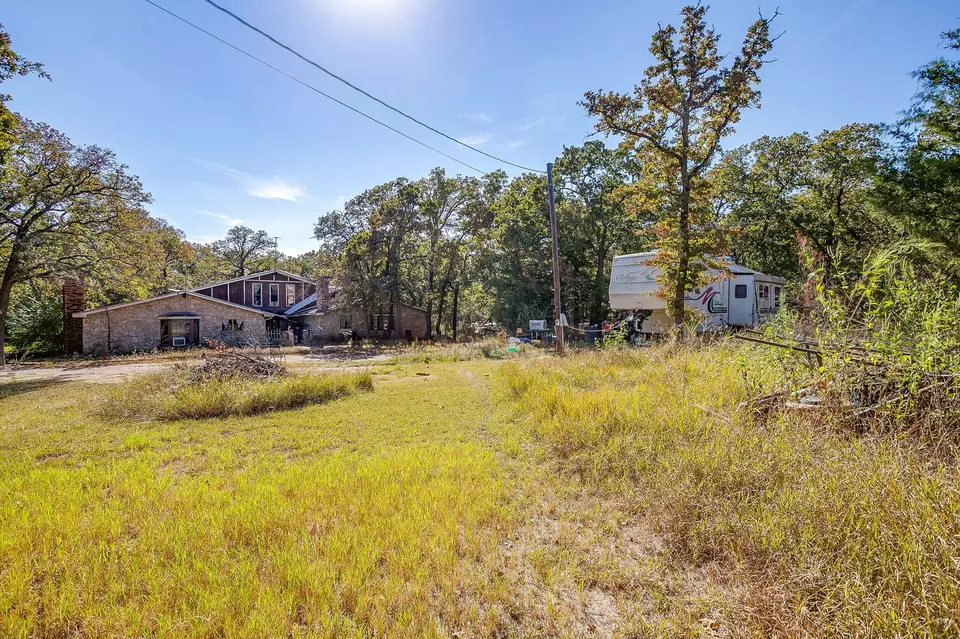 Exterior - 732 S County Road 810, Alvarado, TX 76009 photo 14 of 16