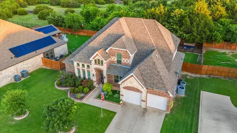 418 Hillstone Dr, Midlothian, TX 76065