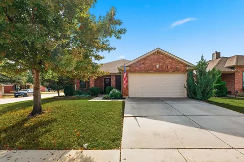 15736 Ringdove Ct, Roanoke, TX 76262