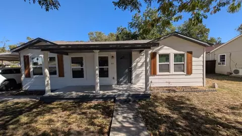 301 Mirike Dr, White Settlement, TX 76108