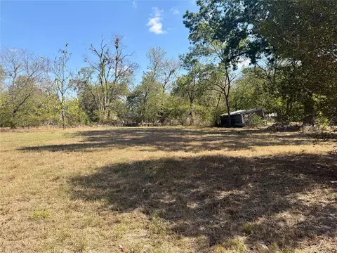1814 Division St, Commerce, TX 75428 photo 3