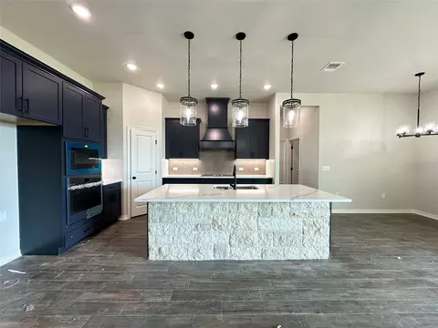 Kitchen - 202 Lasso Loop, Lorena, TX 76655 photo 4 of 4