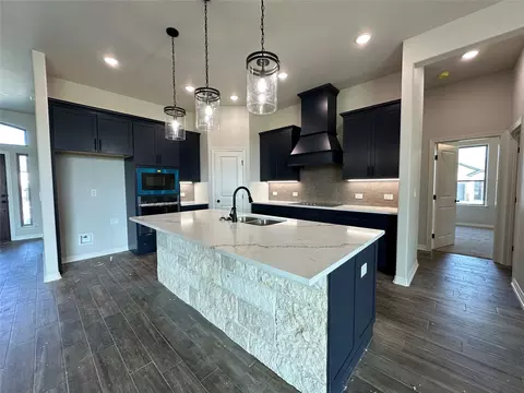 Kitchen - 202 Lasso Loop, Lorena, TX 76655 photo 1 of 4