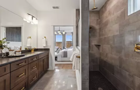 Bath - 2929 Cliffside Dr, Celina, TX 75009 photo 2 of 5