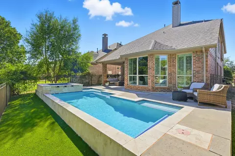 Exterior - 1030 Sheldon Rd, Argyle, TX 76226 photo 5 of 7