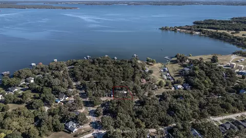 912 Oak Hill Dr, West Tawakoni, TX 75474