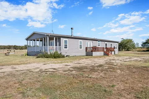 2215 Tucker Rd, Graford, TX 76449