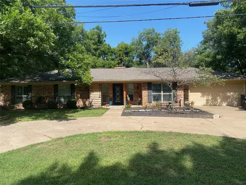 4512 Cimmaron Trl, Granbury, TX 76049