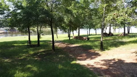 24 Sycamore St, Yantis, TX 75497