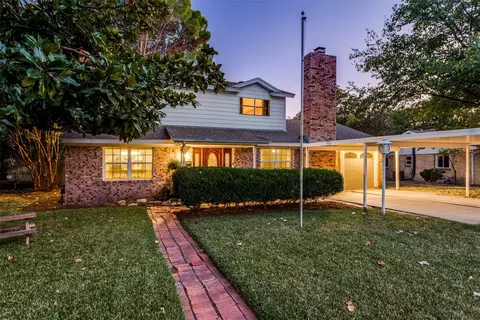 241 Straw Rd, Saginaw, TX 76179