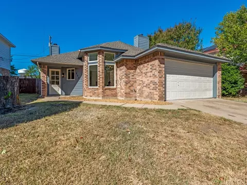 608 Lemons St, Cedar Hill, TX 75104