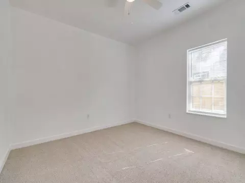 Bedroom - 530 Maple St, Commerce, TX 75428 photo 3 of 5