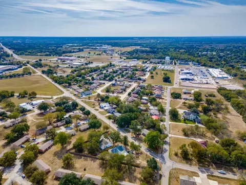 View/Area - 530 Maple St, Commerce, TX 75428 photo 5 of 5