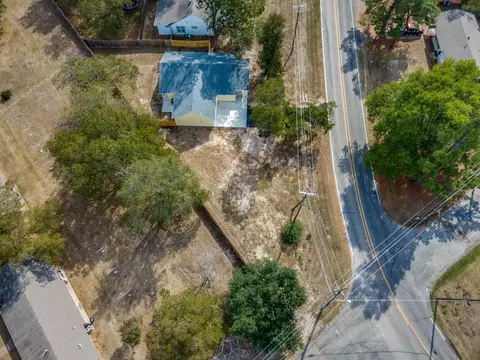 View/Area - 530 Maple St, Commerce, TX 75428 photo 4 of 5