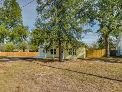 Other - 530 Maple St, Commerce, TX 75428 photo 1 of 2