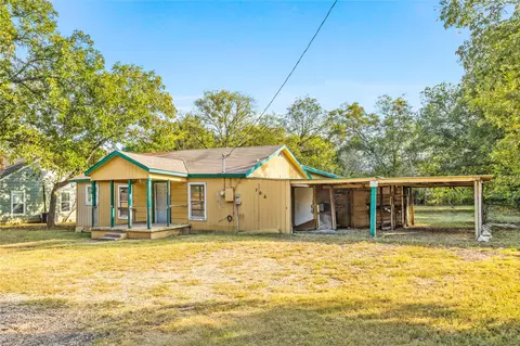 706 W Hendricks St, Cedar Hill, TX 75104