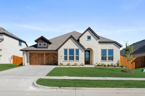 577 Red Maple Rd, Waxahachie, TX 75165