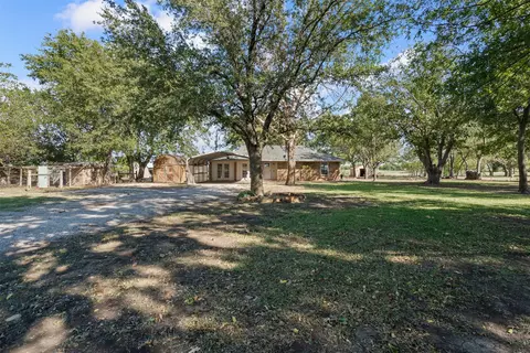 13800 Fm 1384, Justin, TX 76247