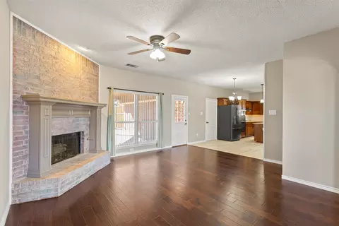 Living - 8502 Coventry Dr, Rowlett, TX 75089 photo 3 of 4