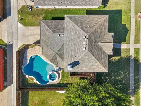 View/Area - 8502 Coventry Dr, Rowlett, TX 75089 photo 4 of 7