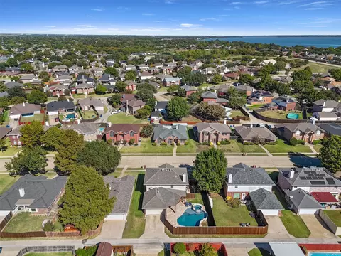 View/Area - 8502 Coventry Dr, Rowlett, TX 75089 photo 6 of 7