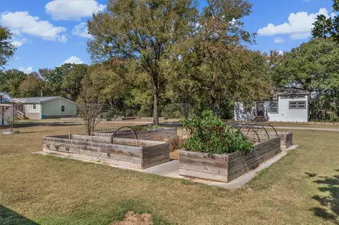 Exterior - 1745 Meixner Rd, Waco, TX 76705 photo 3 of 7