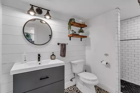Bath - 1745 Meixner Rd, Waco, TX 76705 photo 5 of 5
