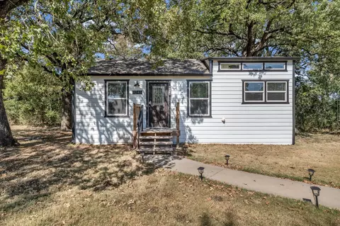 Exterior - 1745 Meixner Rd, Waco, TX 76705 photo 6 of 7