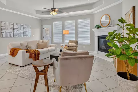 5929 Scottsdale Ln, Fort Worth, TX 76179