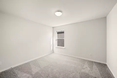 Bedroom - 304 Comanche Dr, Cleburne, TX 76033 photo 4 of 5