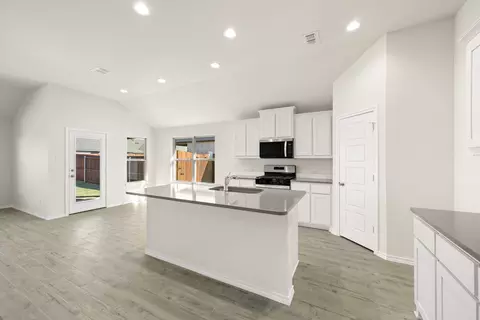 Other - 304 Comanche Dr, Cleburne, TX 76033 photo 1 of 6