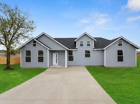 187 Cactus Canyon Dr, Bridgeport, TX 76426