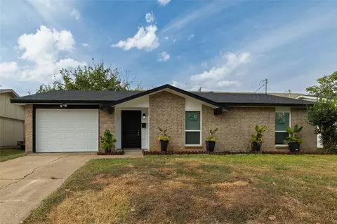 2933 Nueva Tierra St, Grand Prairie, TX 75052