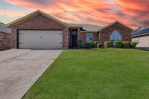 1709 La Caya Dr, Mansfield, TX 76063